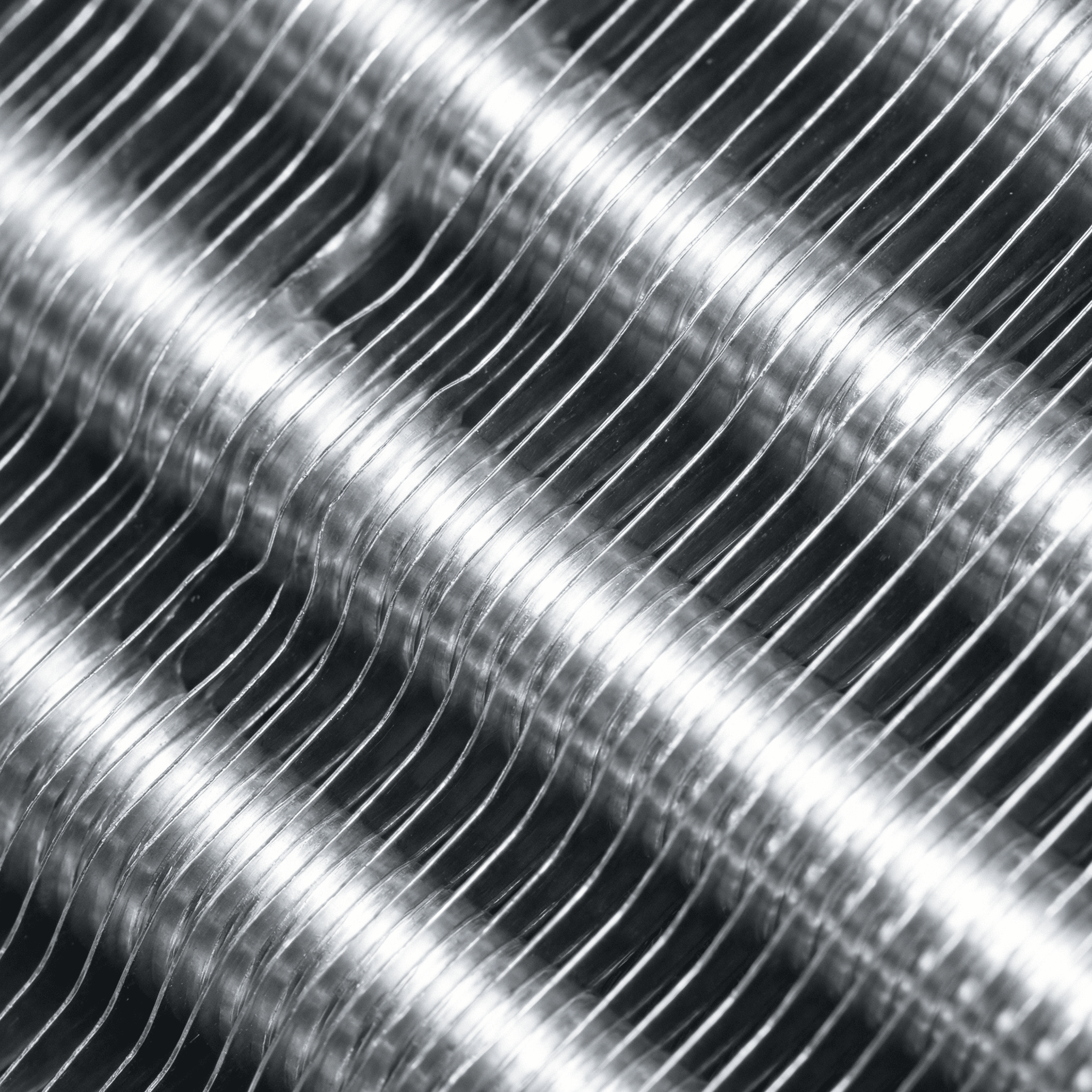 洗浄後のアルミフィンの輝き。銀色に光る新品同様の状態。